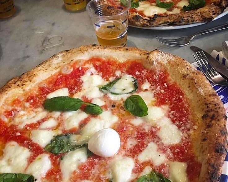 Le 7 pizzerie dove mangiare almeno una volta nella vita
